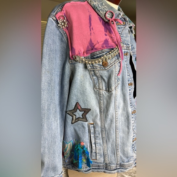 Up cycled Old Navy Denim Jacket Pink Floyd Colorful Lace Accents XXL Hand Done - Picture 5 of 6